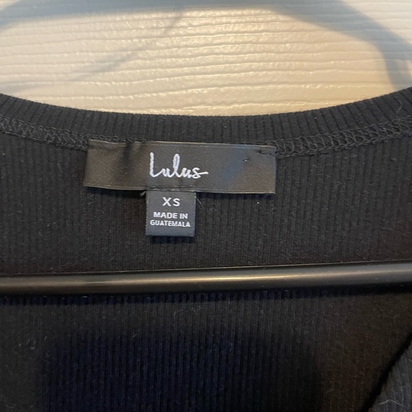 Lulu’s Twist front midi black ribbed fitted dress in size XS. EUC. - Picture 4 of 7